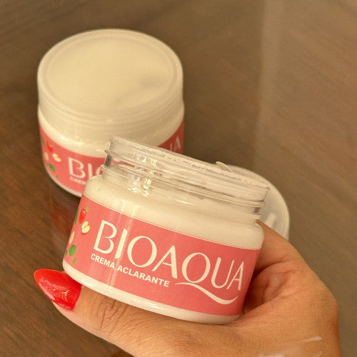 ✨ Crema Blanqueadora Aclarante Despigmentante BIOAQUA ✨+GRATIS CANDY BELLA  POLVO COMPACTO