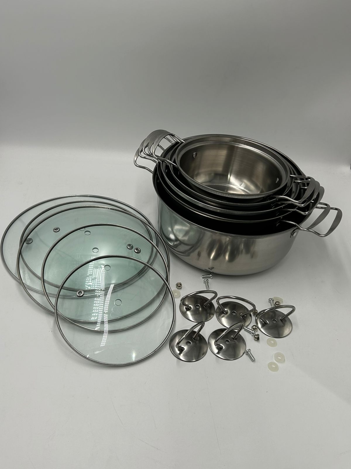 Equipa tu cocina con el Set de Ollas de Acero Inoxidable 12 Piezas